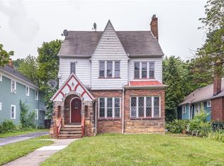 2320 Ashurst Rd, University Heights, OH 44118