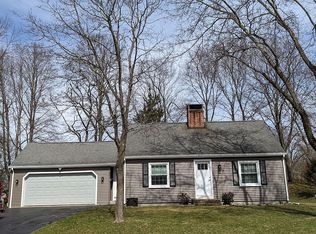 201 Theresa St, Woonsocket, RI 02895