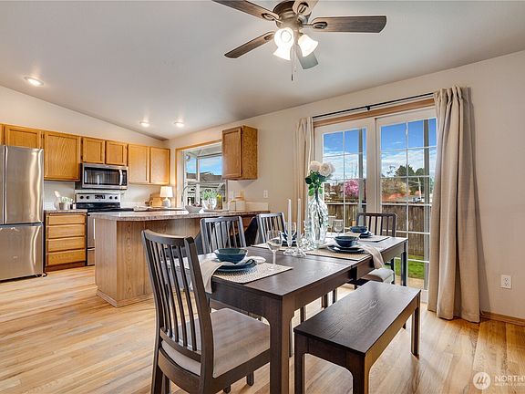 5th image of 13601 112th Avenue Ct E