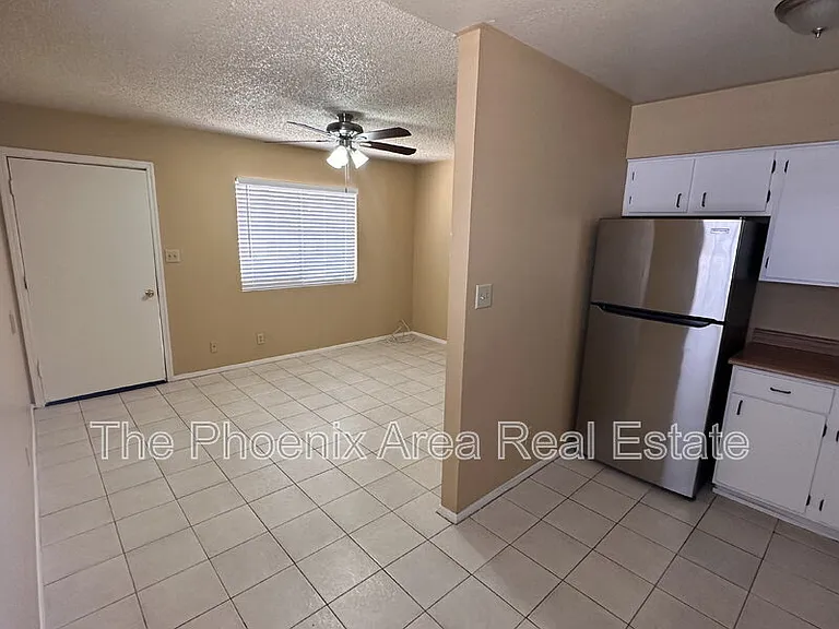 4820 E Willetta St #3 — Photo 4
