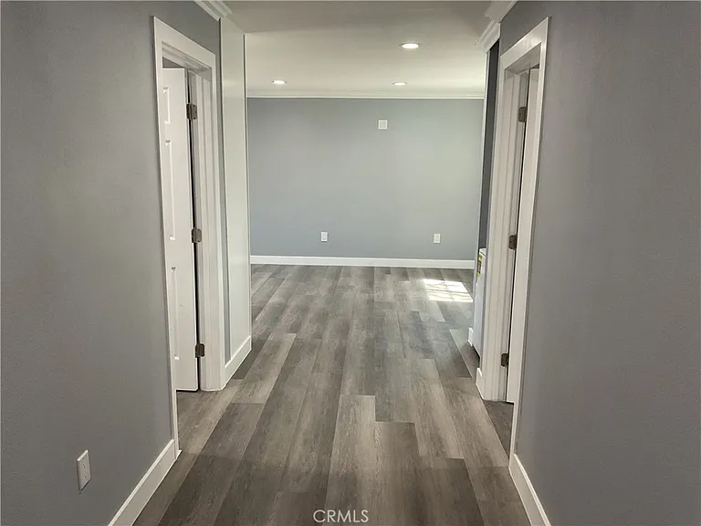 1011 N Jackson St — Photo 8