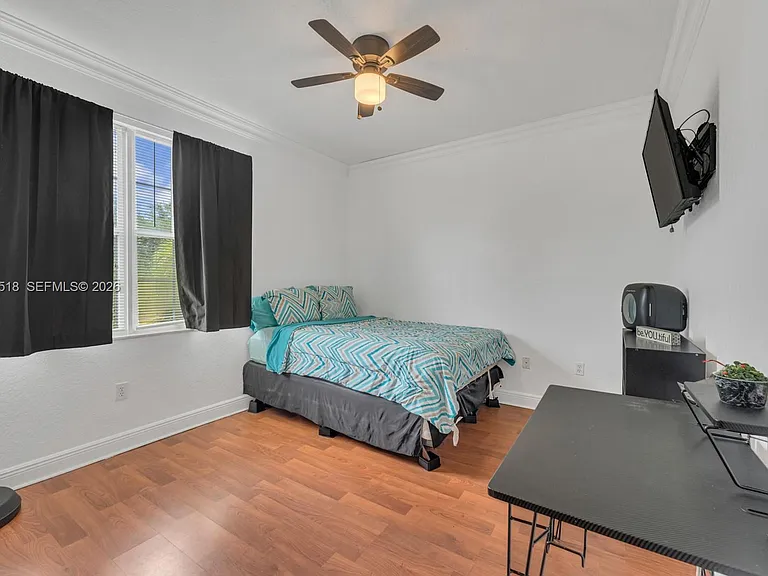 19500 SW 39th Ct — Photo 49