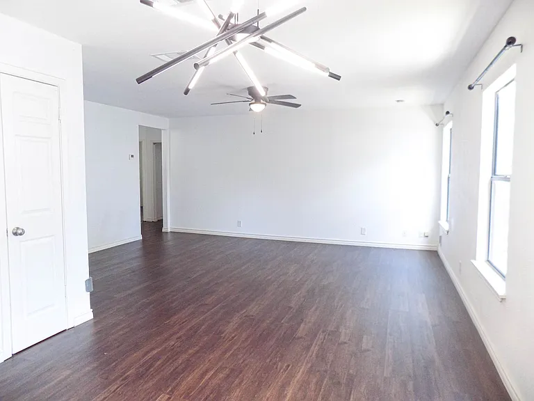 13039 Chimney Oak Dr — Photo 2