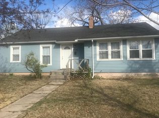 902 N Old Manor Rd, Wichita, KS 67208