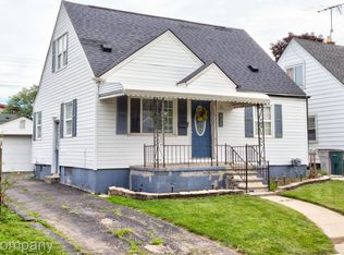 637 E Robert Ave, Hazel Park, MI