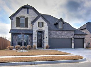 325 Thompson Dr, Van Alstyne, TX 75495