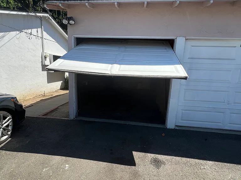 635 W Commonwealth Ave #A — Photo 24