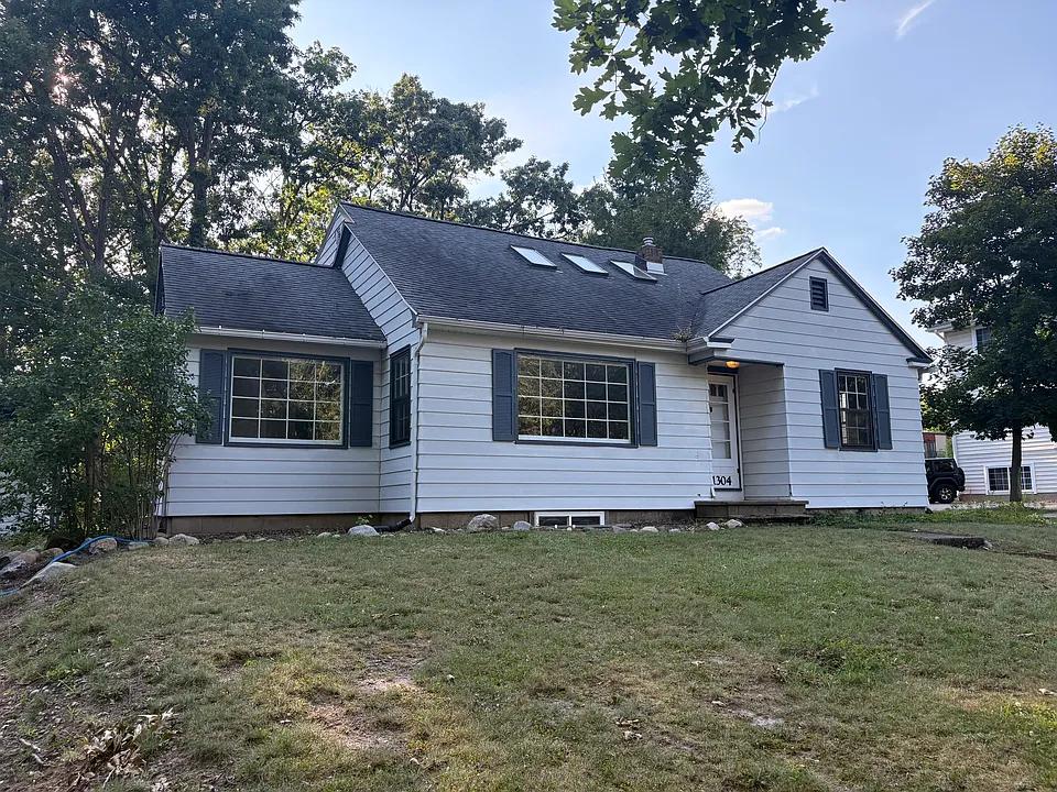1304 Greenwood Ave