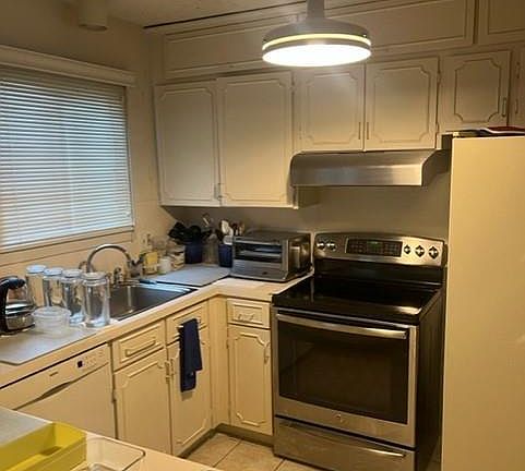4th image of 23 Heritage Cir #B
