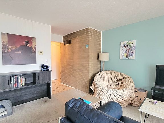 5th image of 10414 N Church Dr
