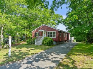 25 Florence St, Plymouth, MA 02360