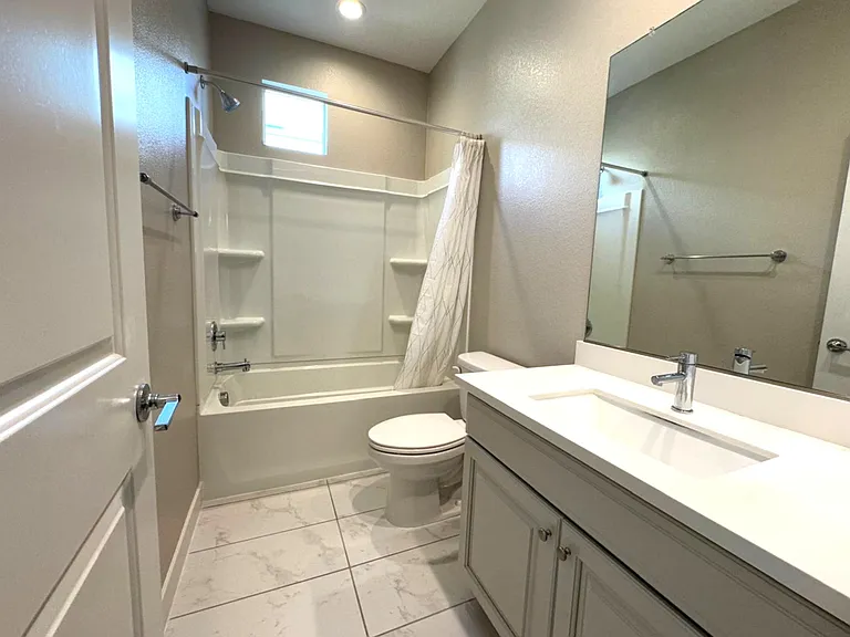 146 Masterpiece — Photo 15