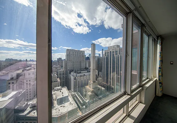 Sold by Compass | media 27