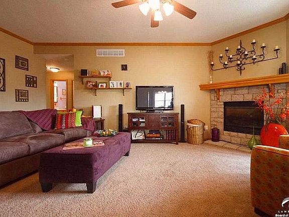 4308  Helianthus Lawrence, KS listing photo #3
