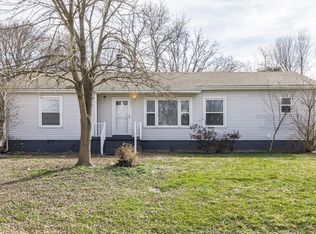 913 Bentley Cir, Gallatin, TN 37066