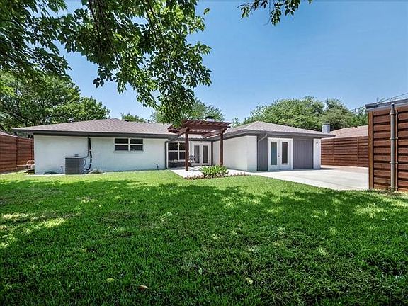 2nd image of 10316 Royal Chapel Dr