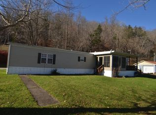 10 Crystal Ln, Irvine, KY 40336