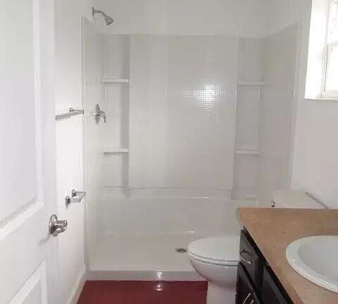 2nd image of 1201 Avenue O