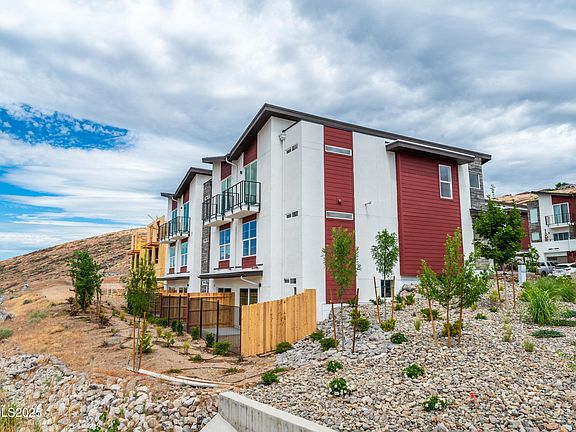 3rd image of 2411 Tecumseh Way #12