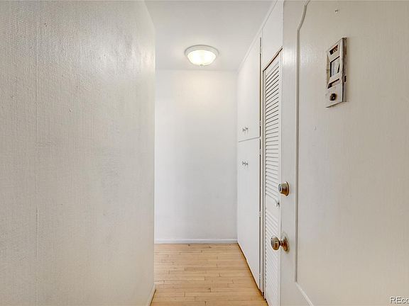 4th image of 800 N Washington St APT 1004