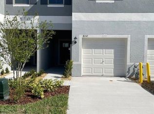 8245 Crescent Oaks Dr, New Port Richey, FL 34655