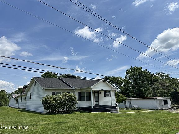 5th image of 392 Tedder St
