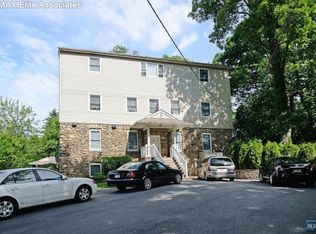61 Demarest Rd APT 4, Paramus, NJ 07652
