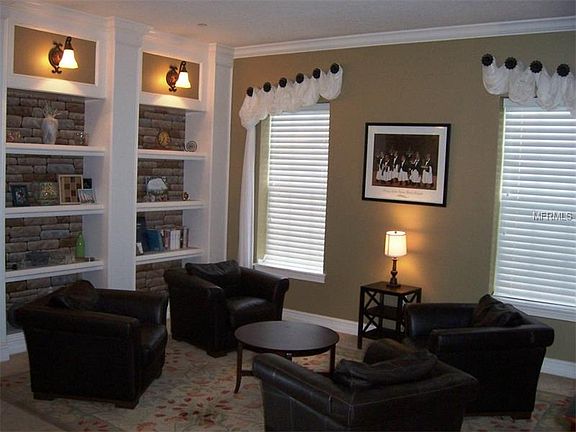 4th image of 2277 Osprey Ave