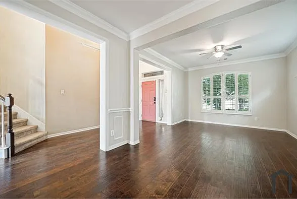 1650 Meadows Ave — Photo 3