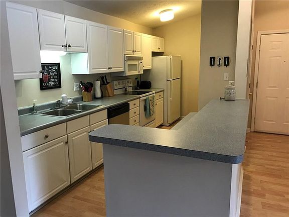 4th image of 8338 Glenwillow Ln Unit 208