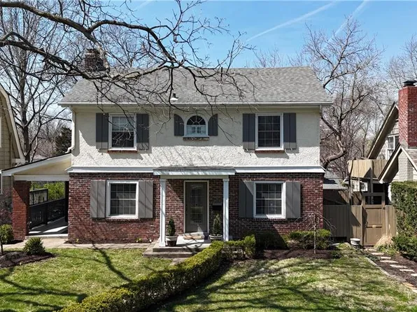 5736 Cherry St, Kansas City, MO 64110