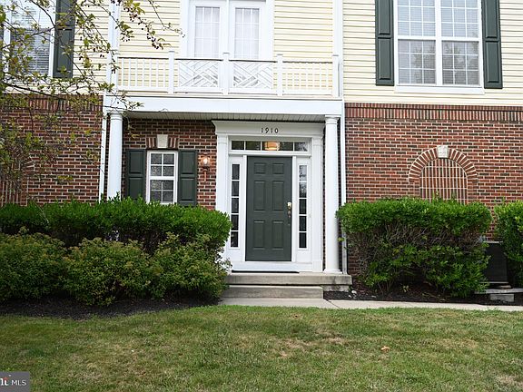 4th image of 1910 Cavalier Ln