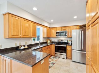 9065 Sycamore Ln N, Maple Grove, MN 55369