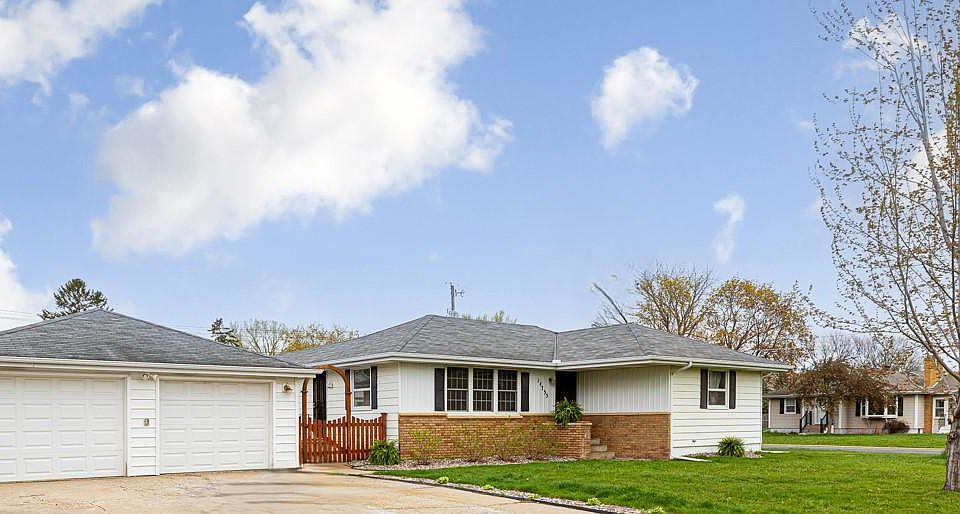1st image of 14755 Cambrian Ave W