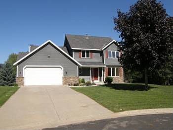 1st image of 875 Crown Cir
