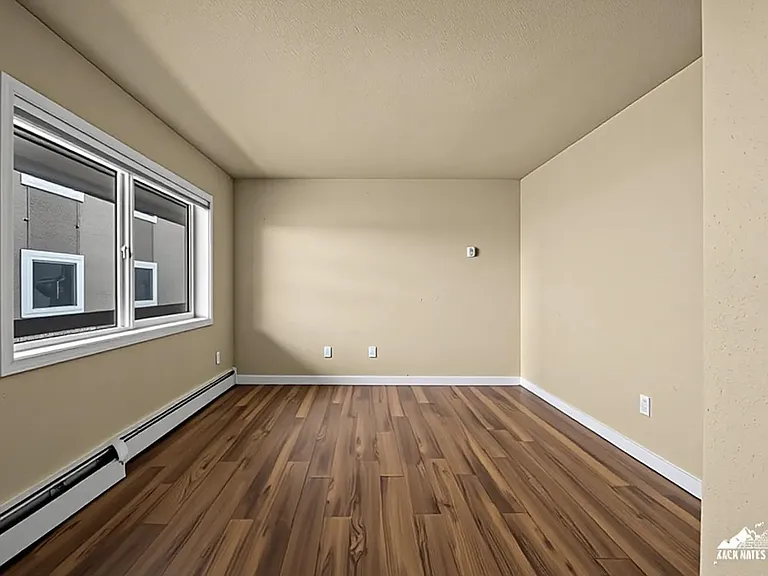 618 Gambell St #11 — Photo 8