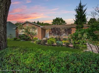 1 Sulliman Rd, Edison, NJ 08817