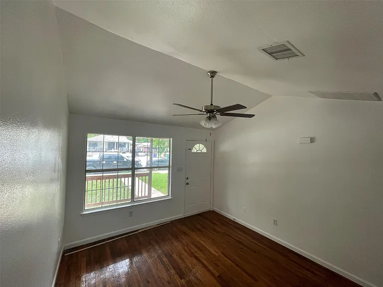 2808 Lyons Rd #A — Photo 8