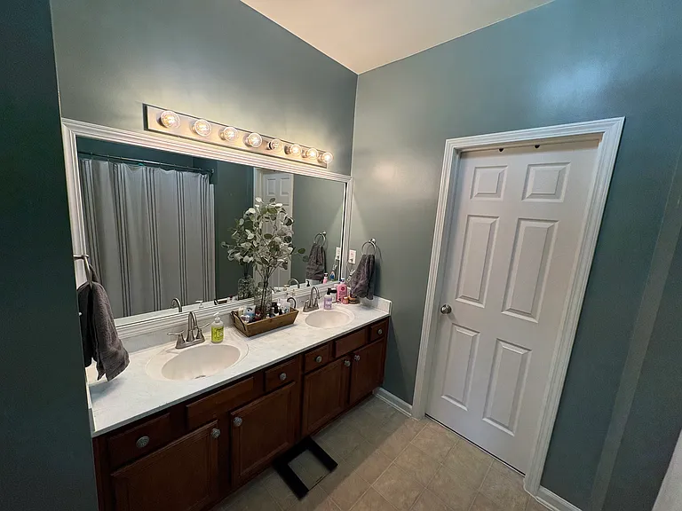 125 Grisham Dr — Photo 38