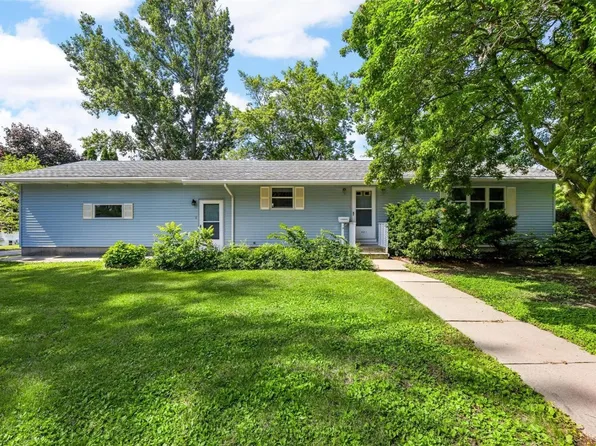 401 W Main St, Lisbon, IA 52253