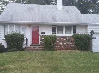 131 Brown Ave, Iselin, NJ 08830