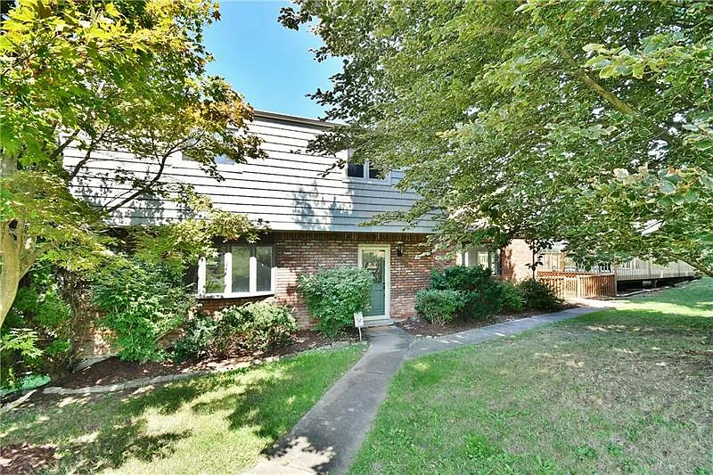 1125 Stock St photo 1