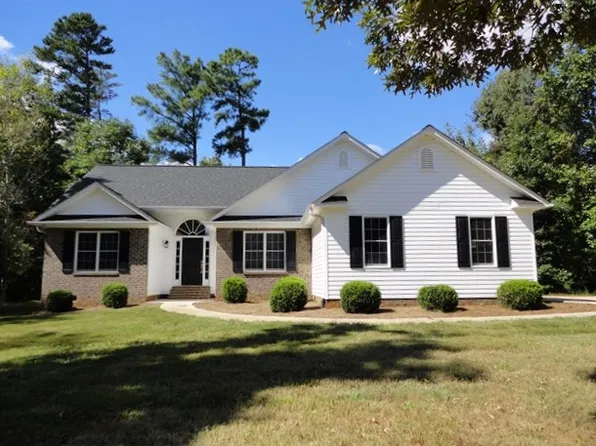 243 Rollingwood Dr, Mocksville, NC 27028