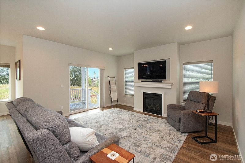 5th image of 1416 Rook Drive