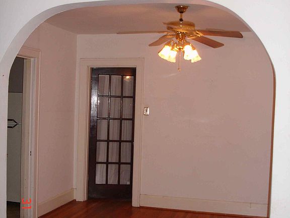 3rd image of 3961 Cleveland Ave