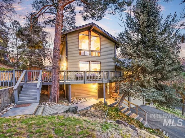 253 W Skylark Dr, Boise, ID 83702