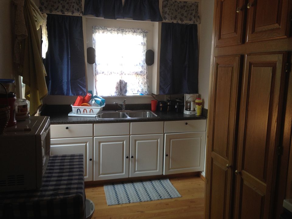 2nd image of 117 N 7th St