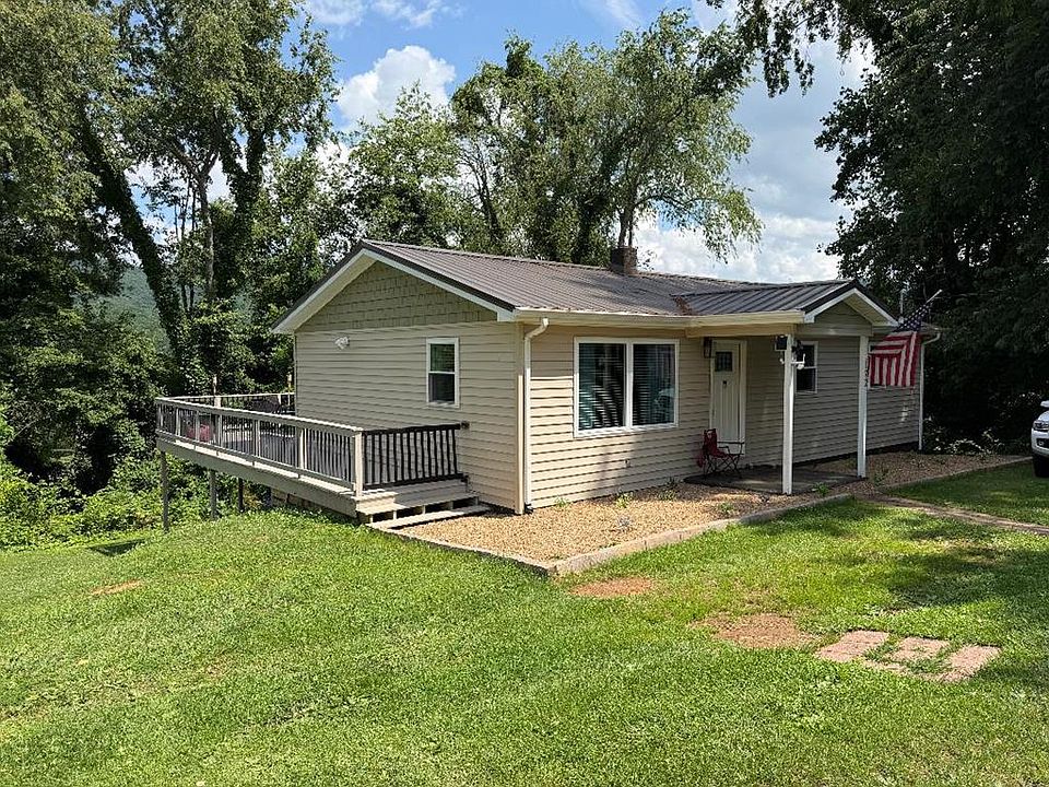 1st image of 172 Hillcrest Cir