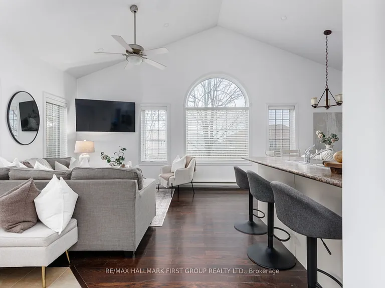 325 Densmore Rd #1501 — Photo 9