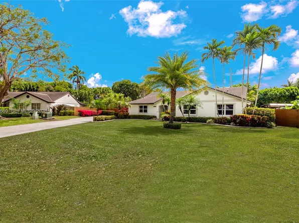 15139 SW 153rd Ct, Miami, FL 33196